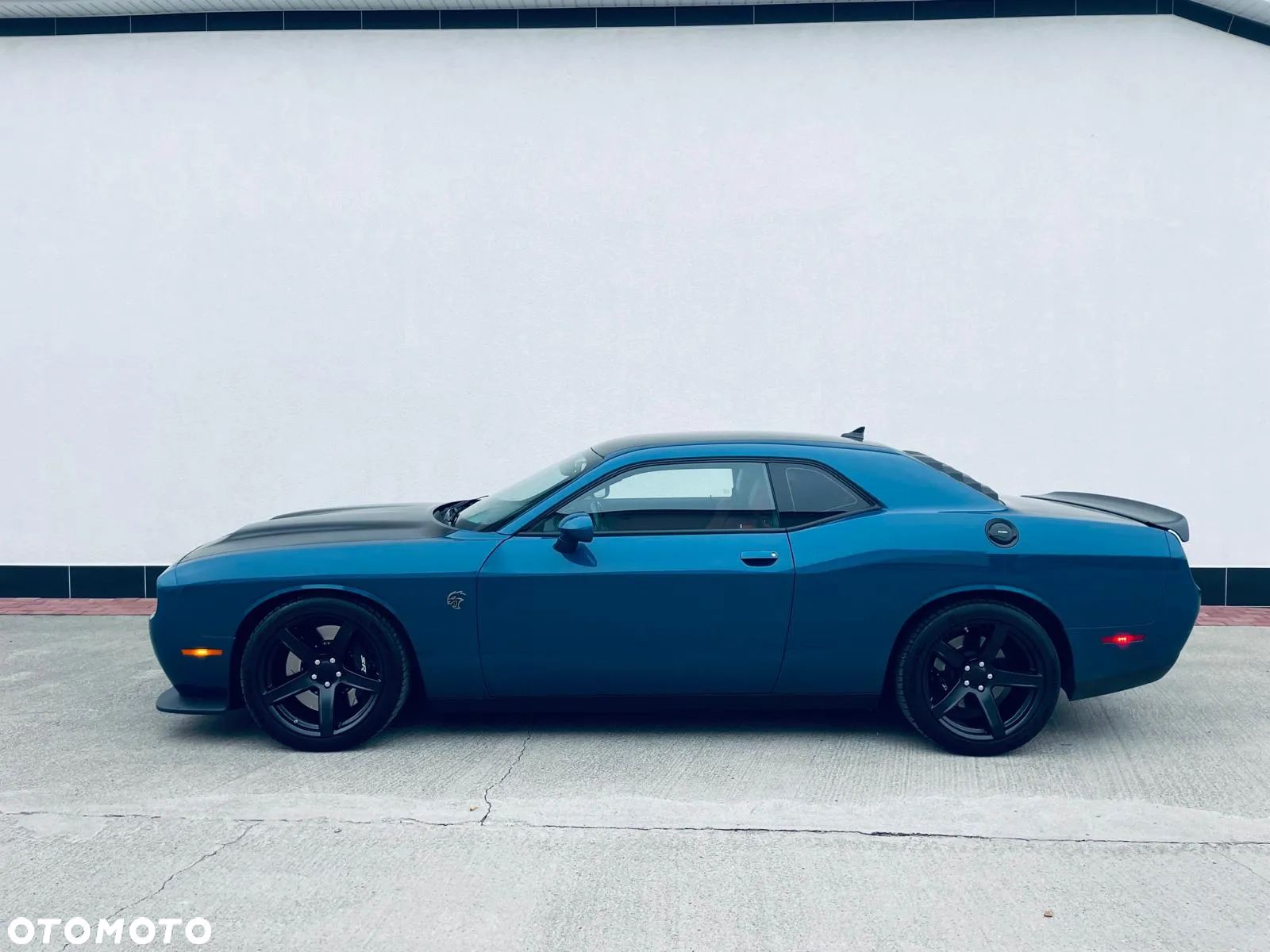 Dodge Challenger - 1