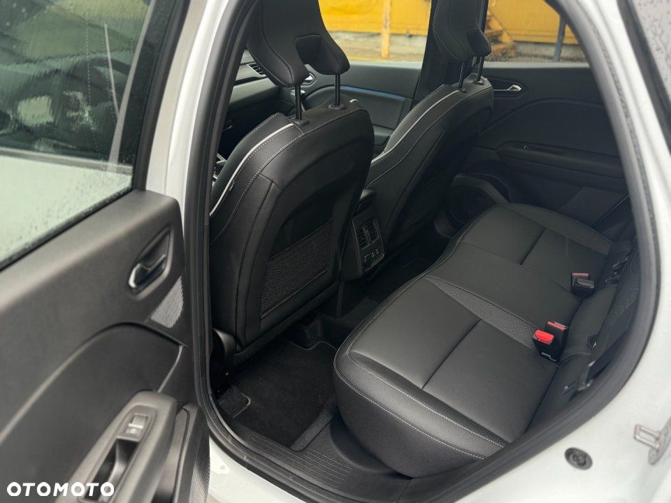 Mitsubishi Grandis - 7