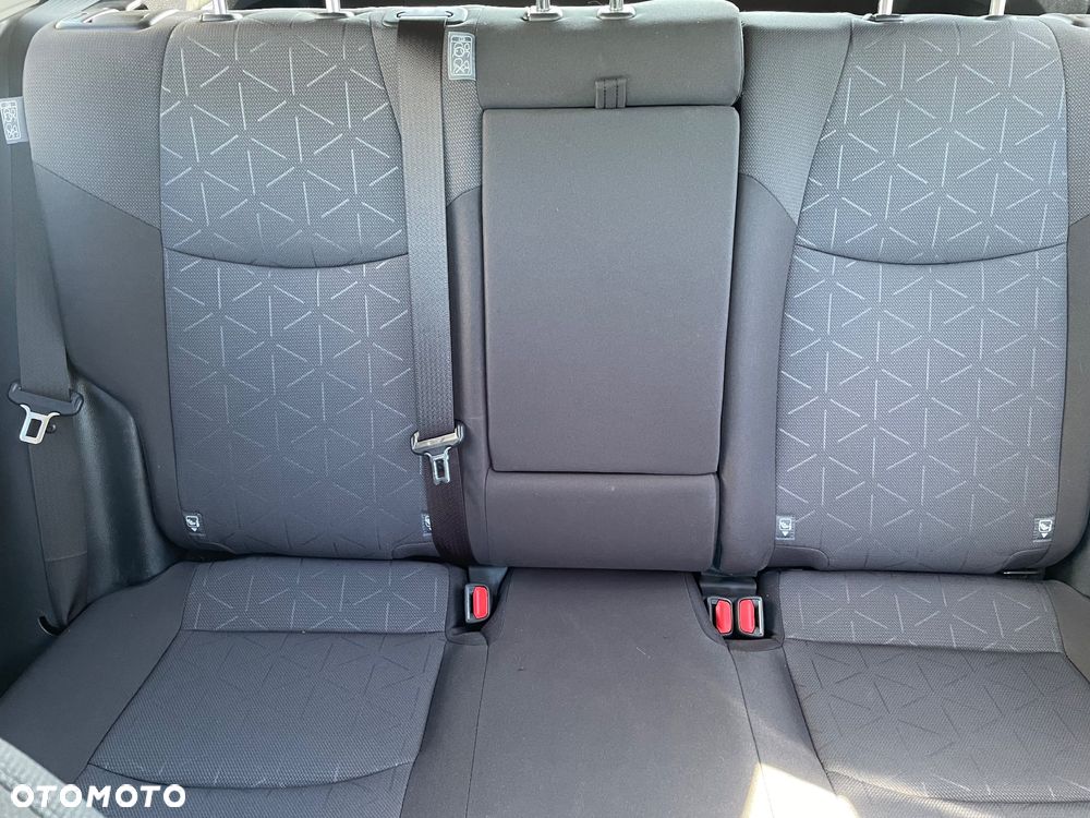 Toyota RAV4 - 13