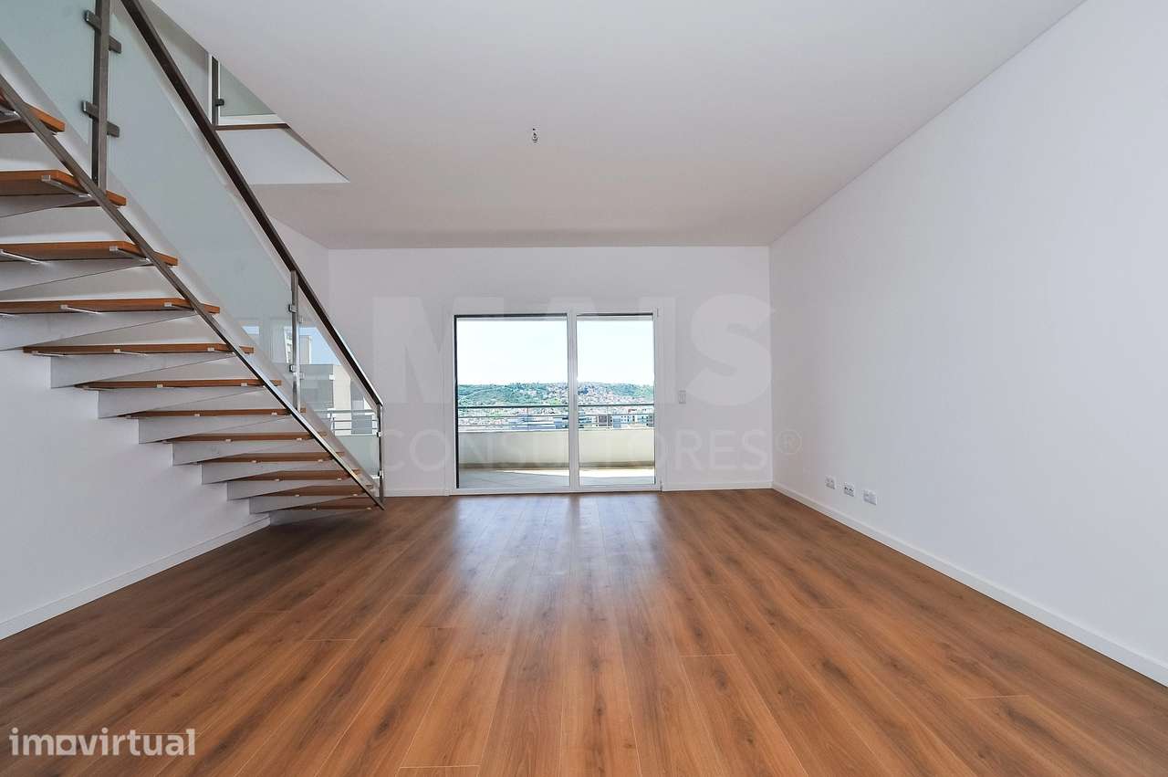 T3 + 1 Duplex com Box para 2 carros e Terraço | Colinas do Cruzeiro... - Grande imagem: 2/44