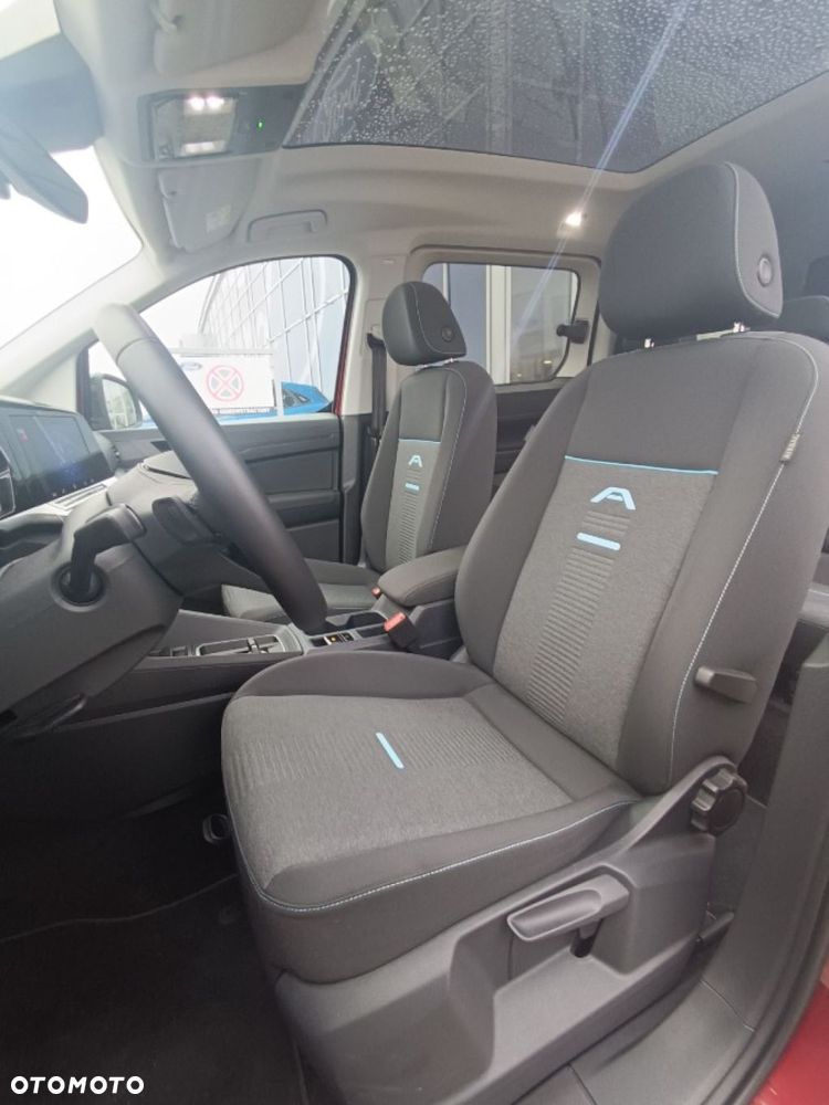 Ford Tourneo Connect Grand - 17