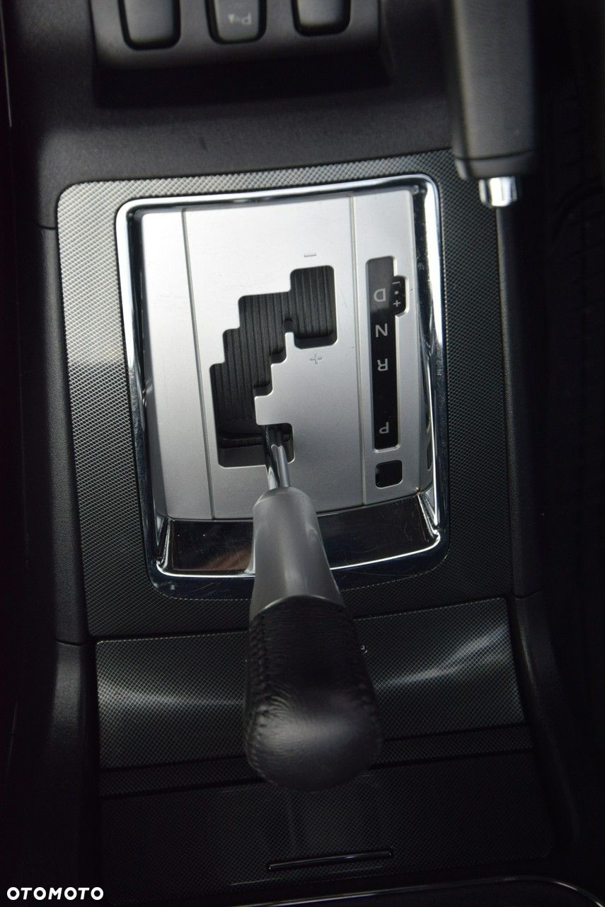 Mitsubishi Lancer 1.8 CVT Intense - 19