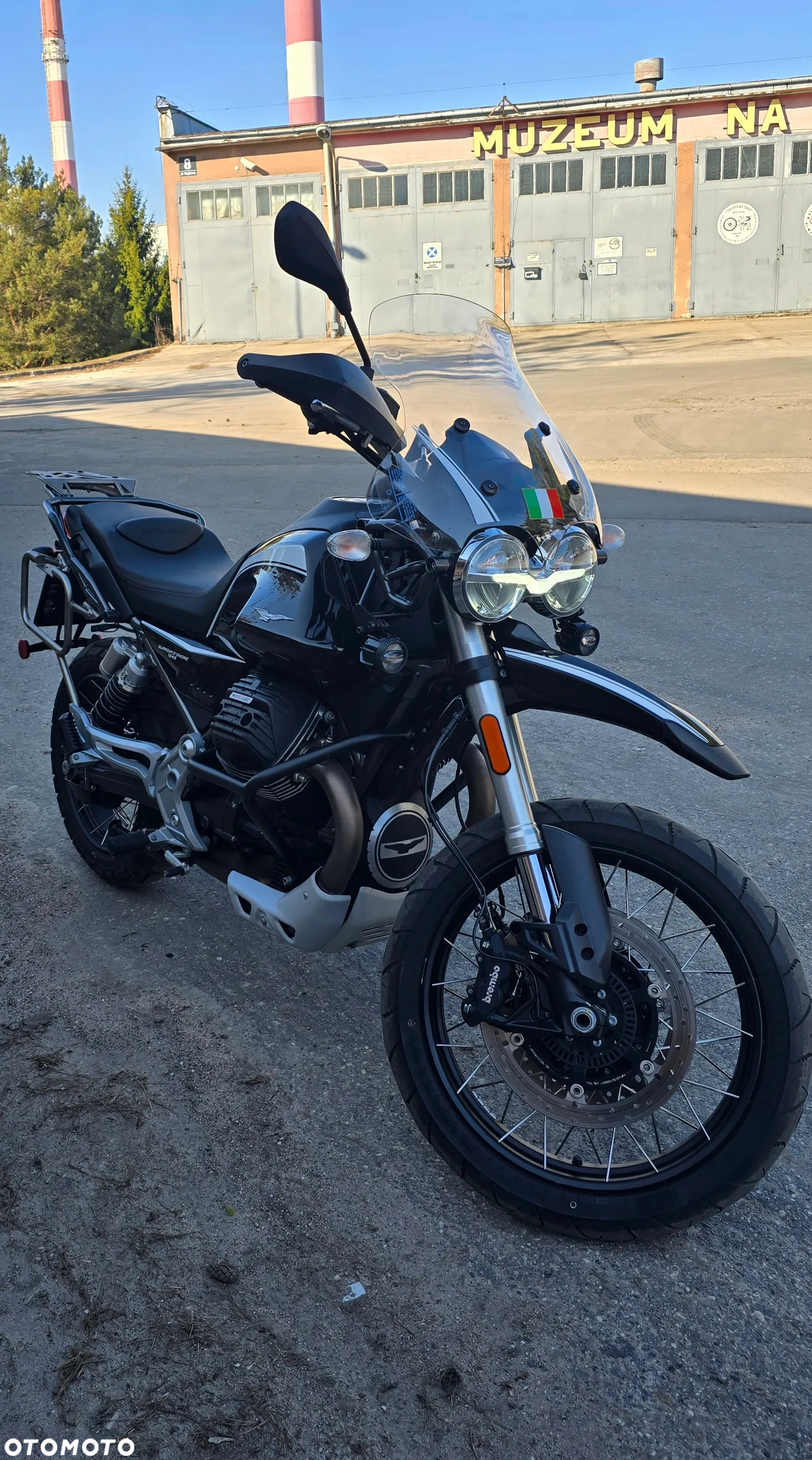 Moto Guzzi V85 - 4