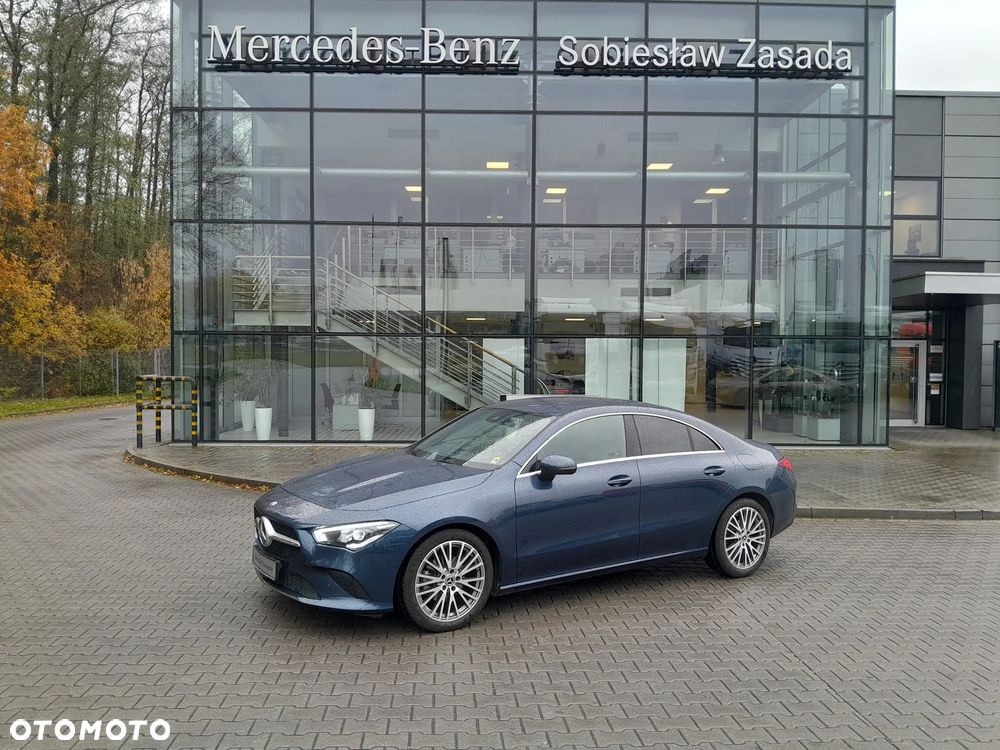 Mercedes-Benz CLA 180 Progressive 7G-DCT - 1