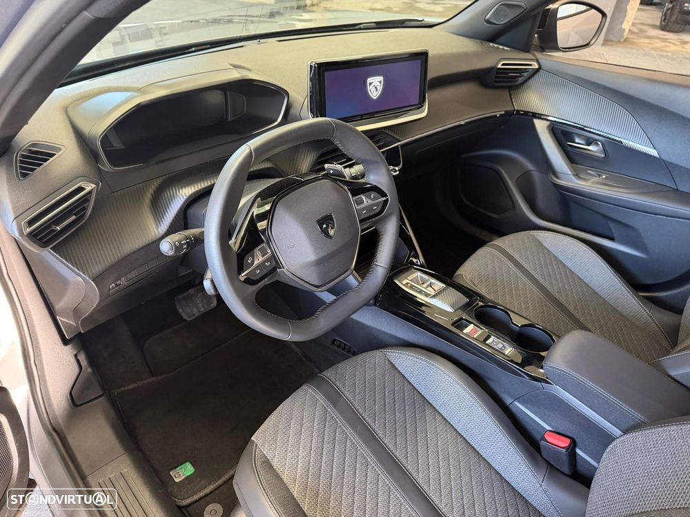 Peugeot 2008 - 17