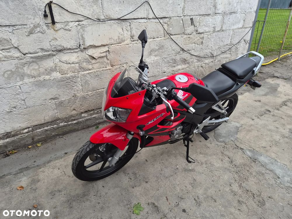 Honda CBR - 12