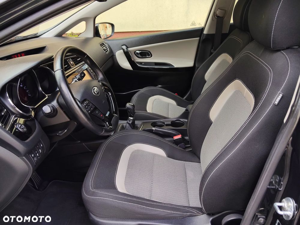 Kia Ceed 1.6 GDI Dream-Team Edition - 20