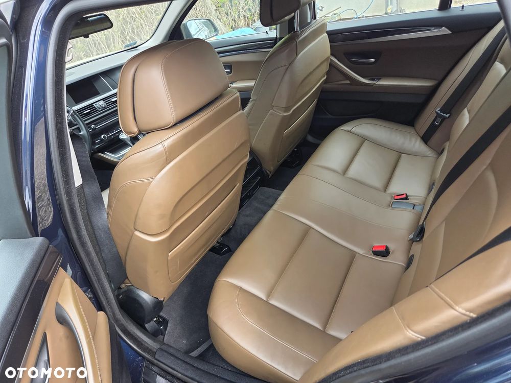 BMW Seria 5 520d - 14