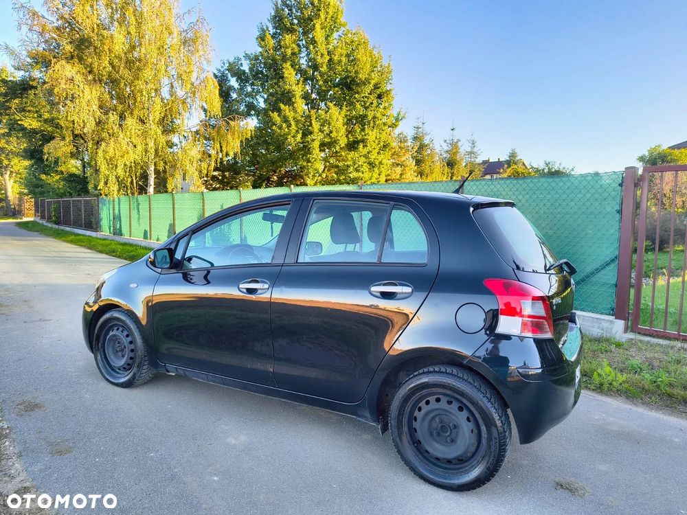 Toyota Yaris ver-1-4-d--4d - 5