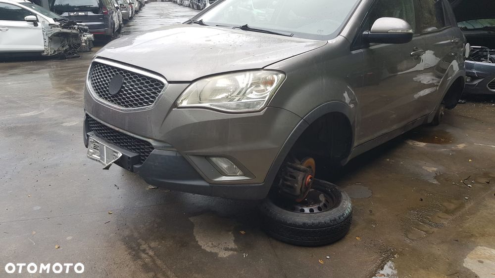 SSANGYONG KORANDO III PRZED LIFT EAX MASKA ZDERZAK BLOTNIKI LAMPY CHLODNICE PRZOD KPL - 2