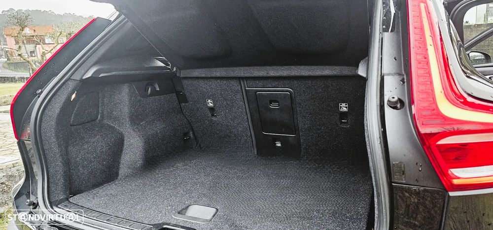 Volvo XC 40 T4 Recharge DKG Plus Dark - 10