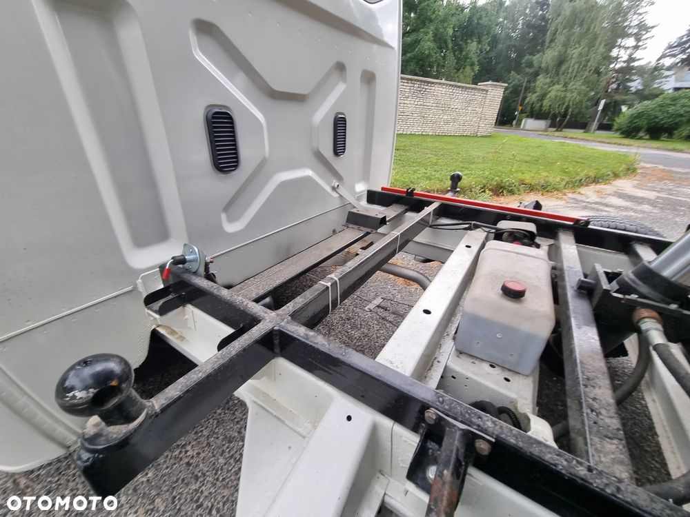Volkswagen T5 - 21