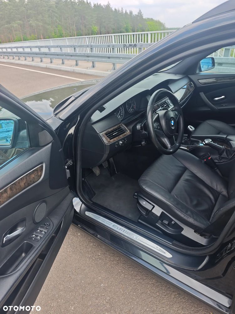 BMW Seria 5 520d Special Edition - 11