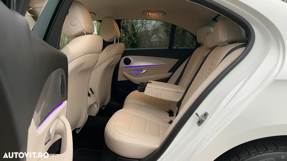 Mercedes-Benz E - 26