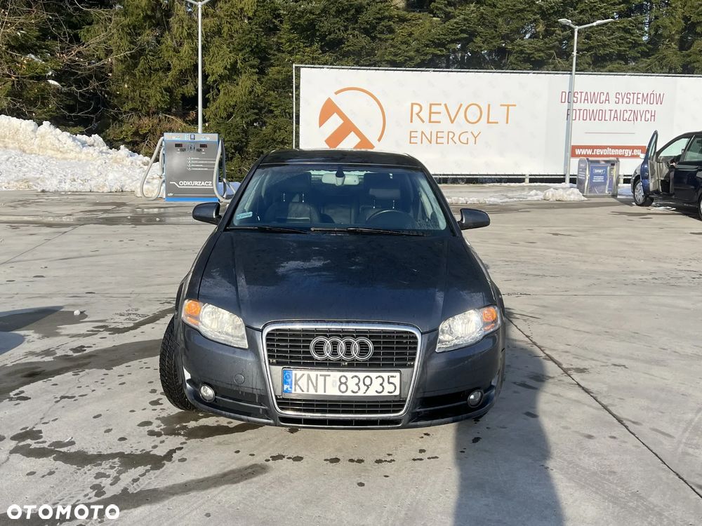 Audi A4 Limousine - 12
