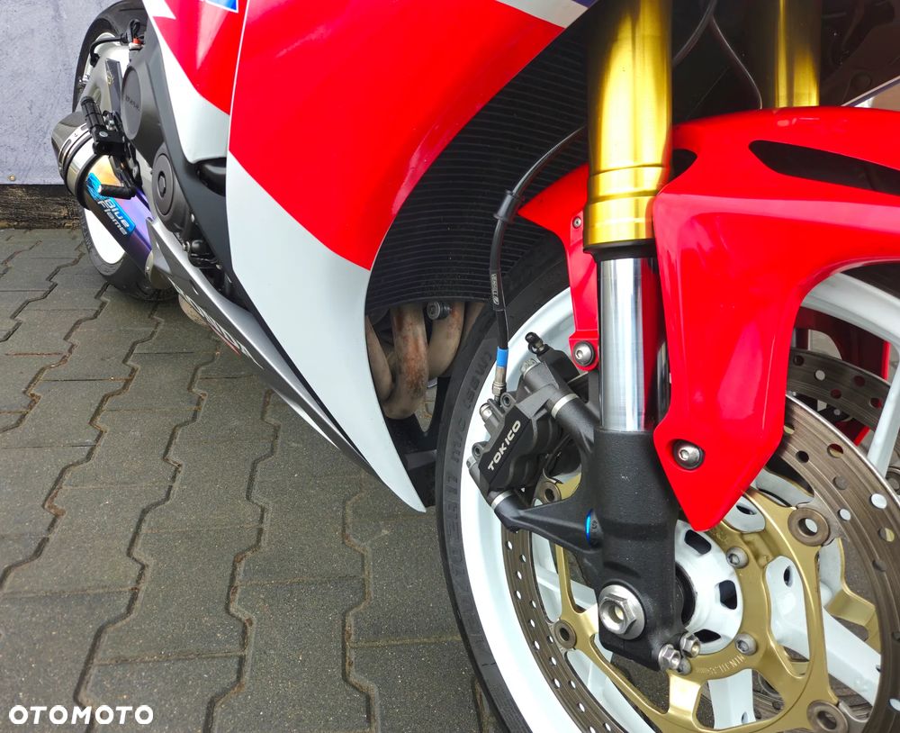 Honda CBR - 26
