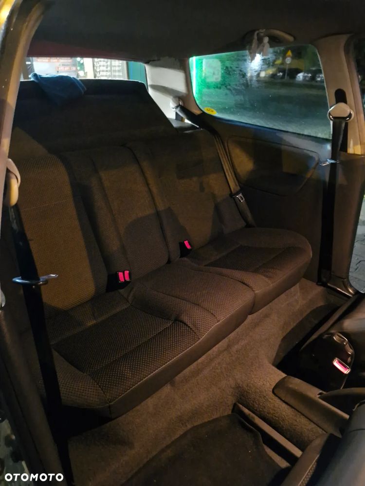Volkswagen Polo 1.4 Comfortline - 20