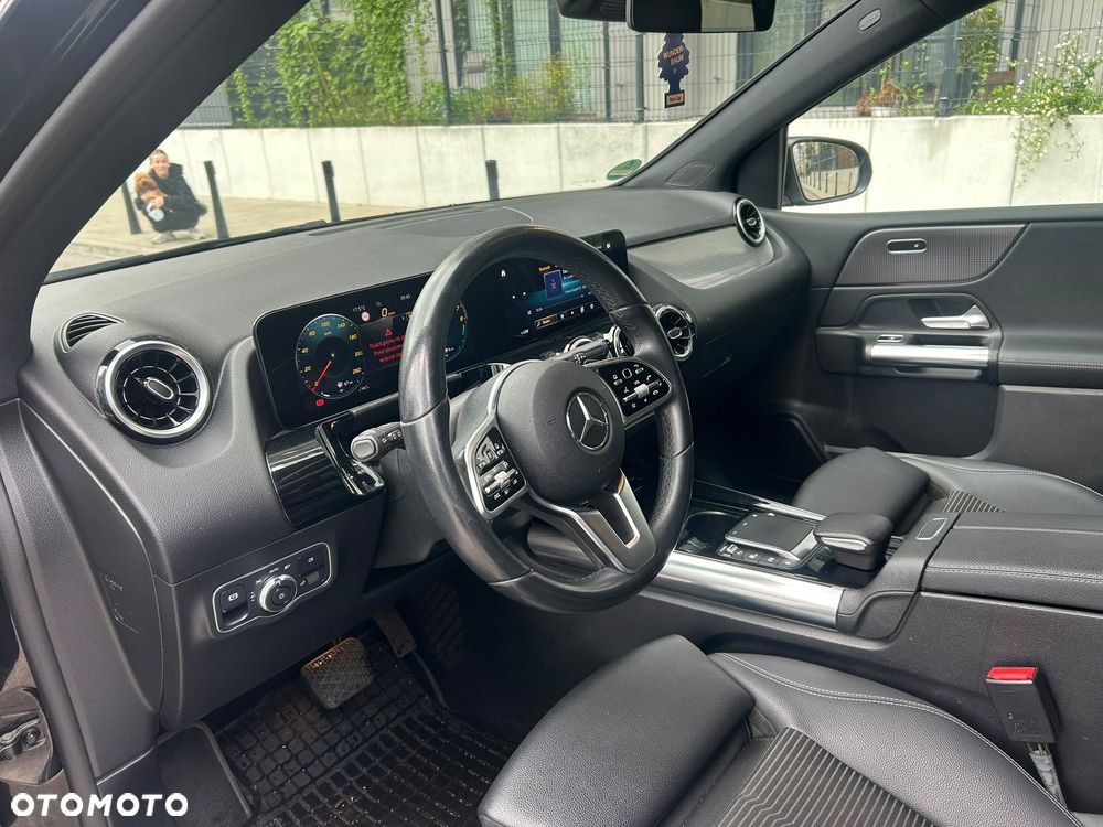 Mercedes-Benz Klasa B 250 e 8G-DCT Progressive - 16