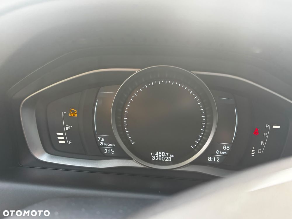 Volvo XC 60 D3 Drive-E Ocean Race - 6