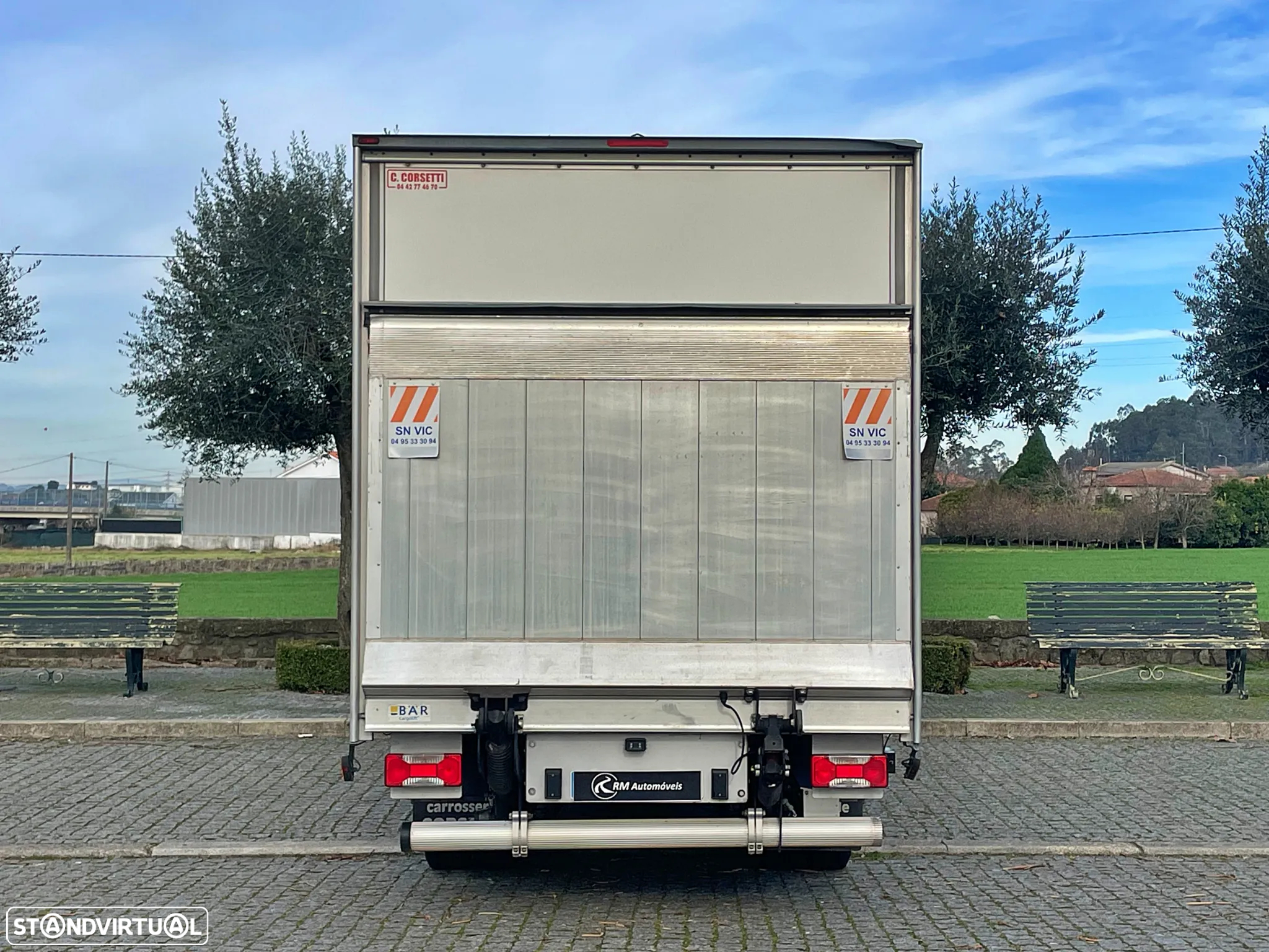 Iveco Daily 3.0D Contentor + Plataforma Elevatória - 7