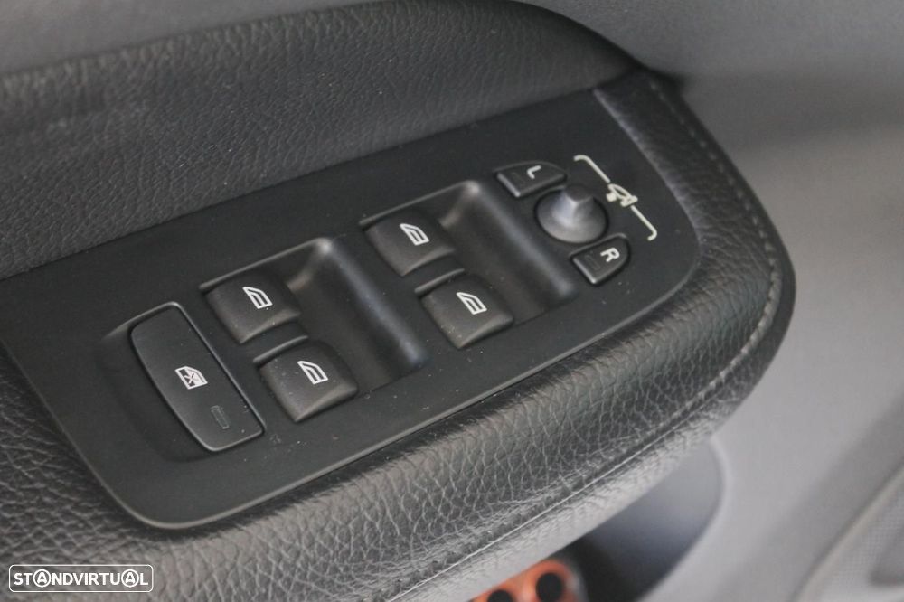 Volvo S60 2.0 T8 PHEV Inscription AWD - 34