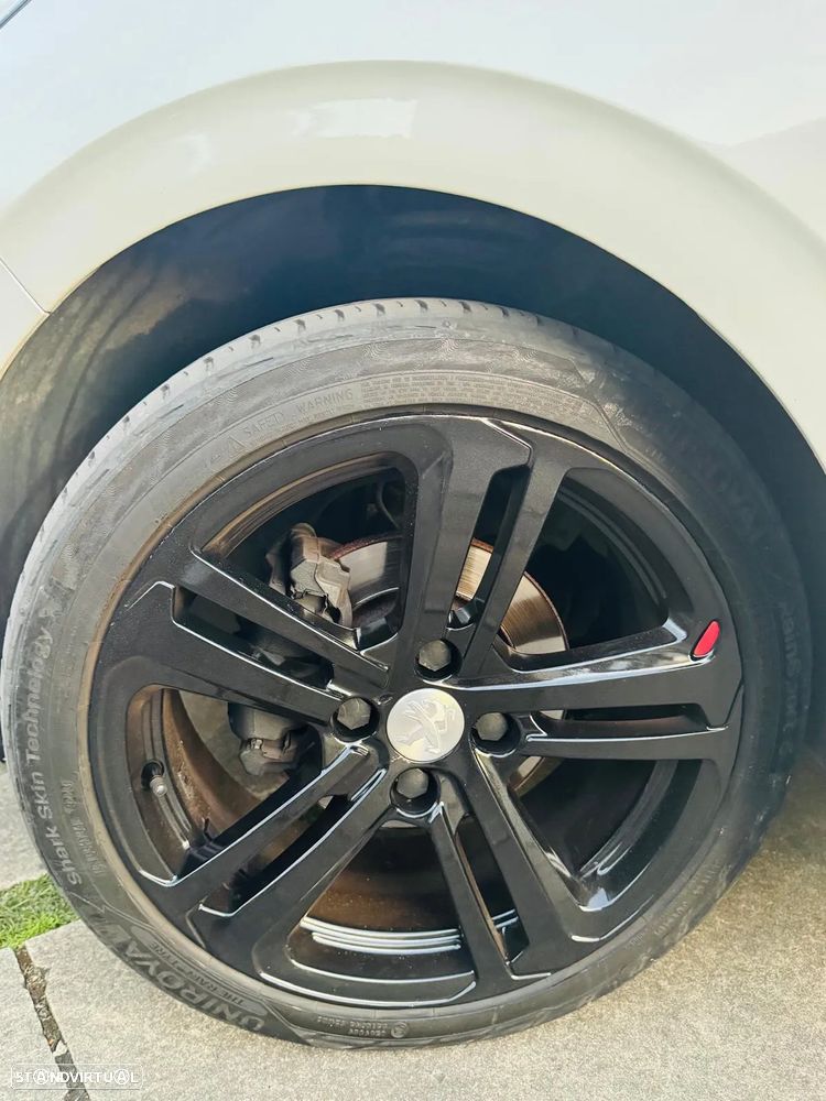 Peugeot 208 1.6 BlueHDi GT Line - 6