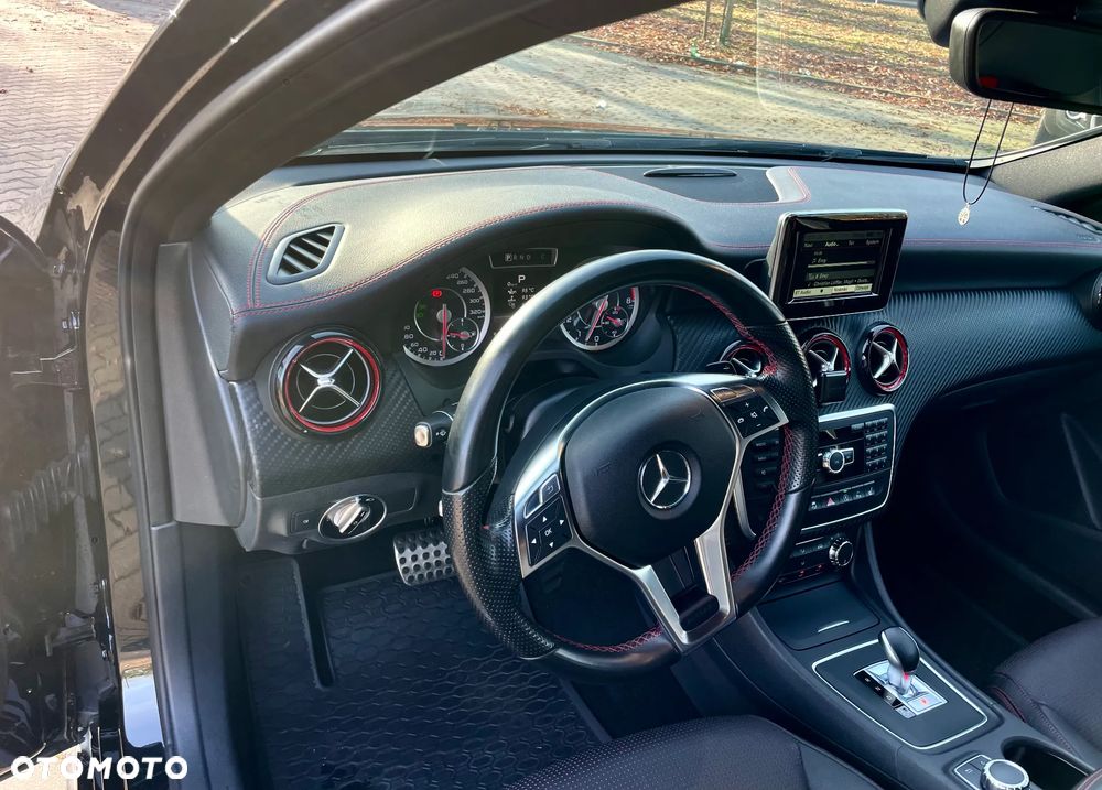 Mercedes-Benz Klasa A 45 AMG 4-Matic - 9