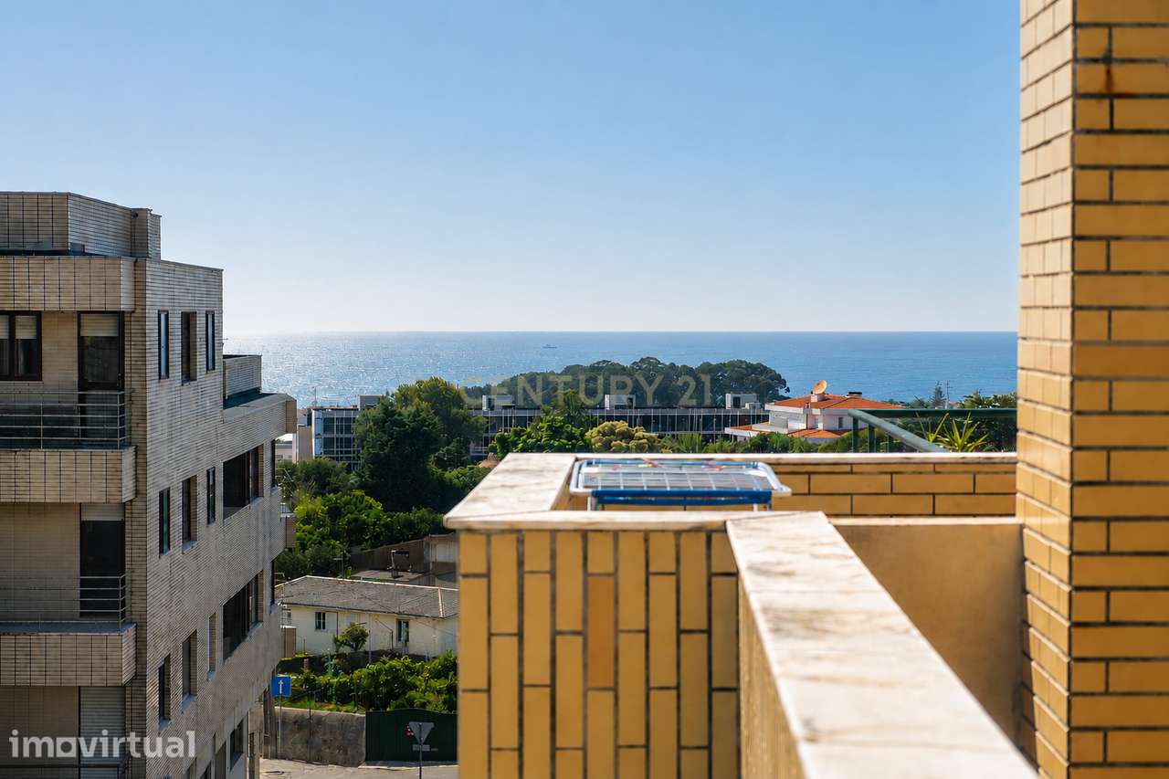 Apartamento T3 com Terraço, Vista Mar e Garagem Box em Arcozelo – Vila - Grande imagem: 2/33