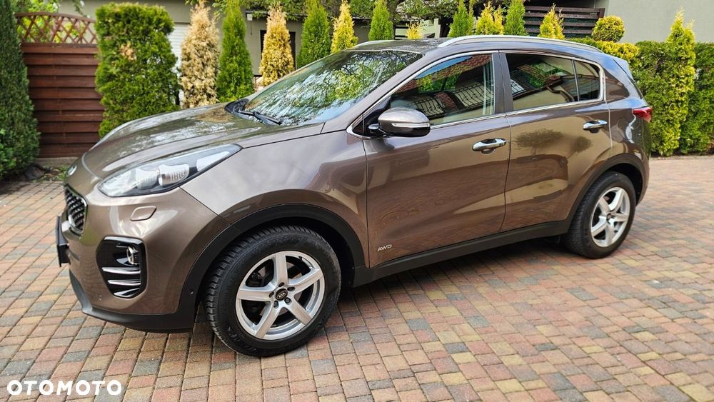 Kia Sportage 2.0 CRDI 4WD Automatik Dream-Team Edition - 5
