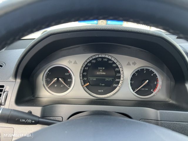 Mercedes-Benz C 220 CDi Avantgarde - 15