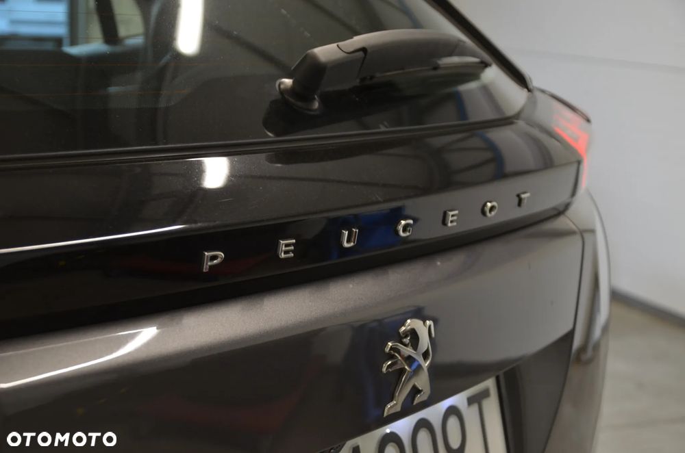 Peugeot 2008 - 18
