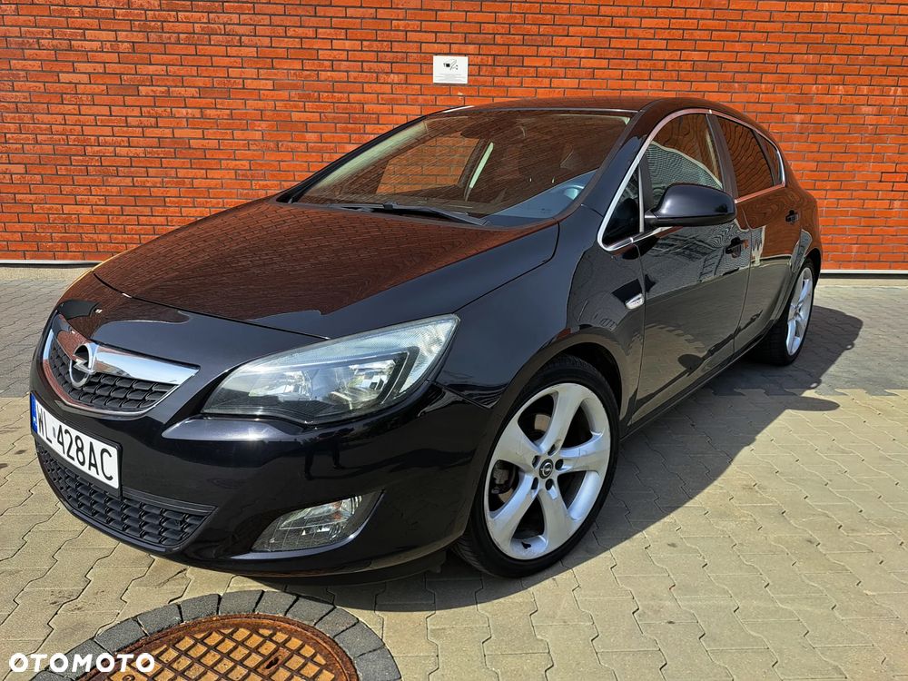 Opel Astra 1.6 Turbo Innovation - 2
