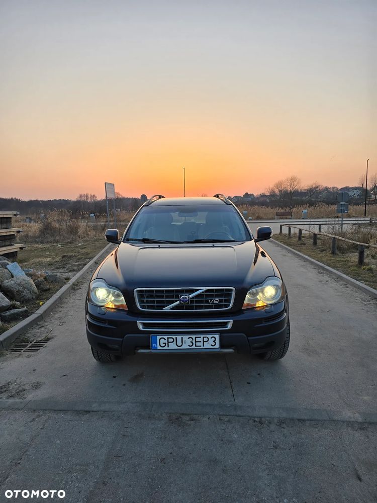 Volvo XC 90 - 1