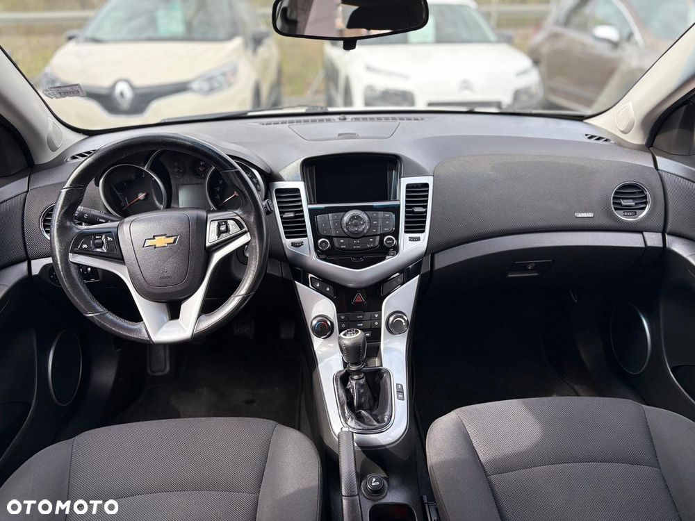 Chevrolet Cruze 1.4 T LT - 10