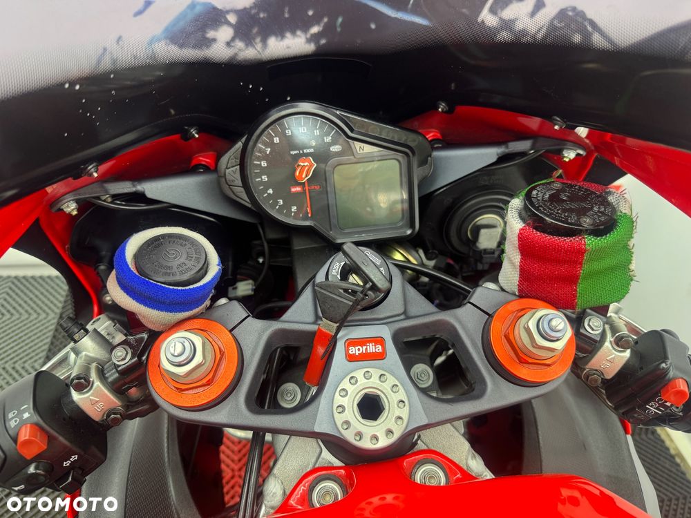 Aprilia RSV - 23