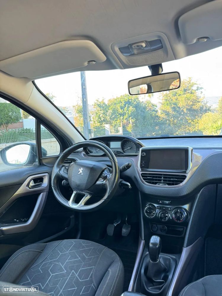 Peugeot 2008 - 9