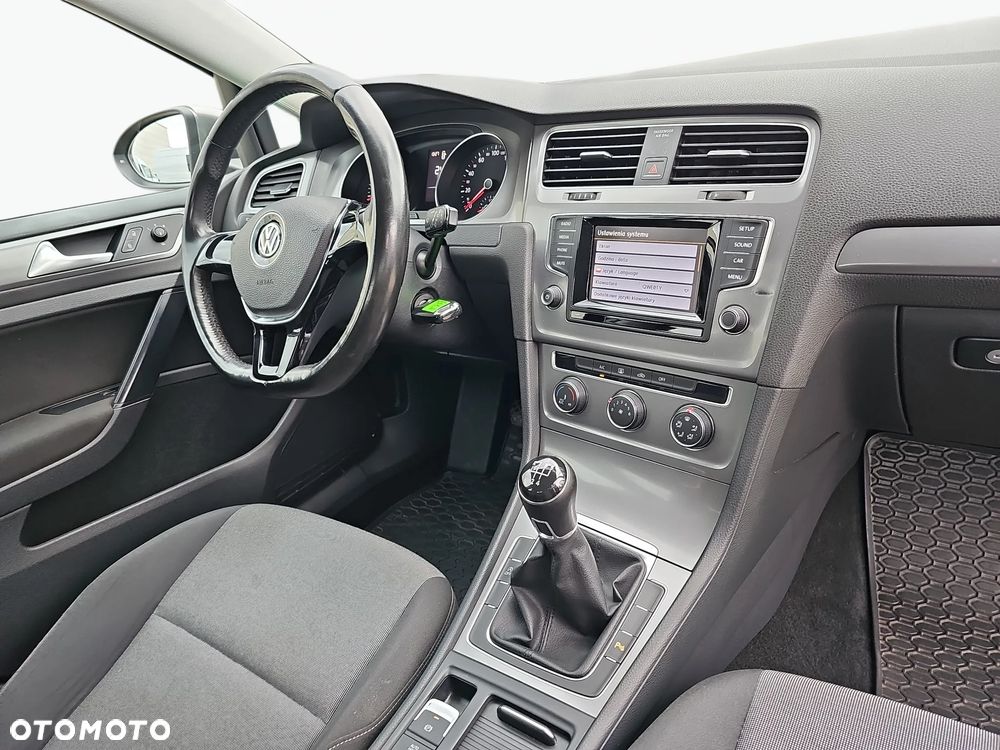 Volkswagen Golf 1.2 TSI BMT Trendline EU6 - 22