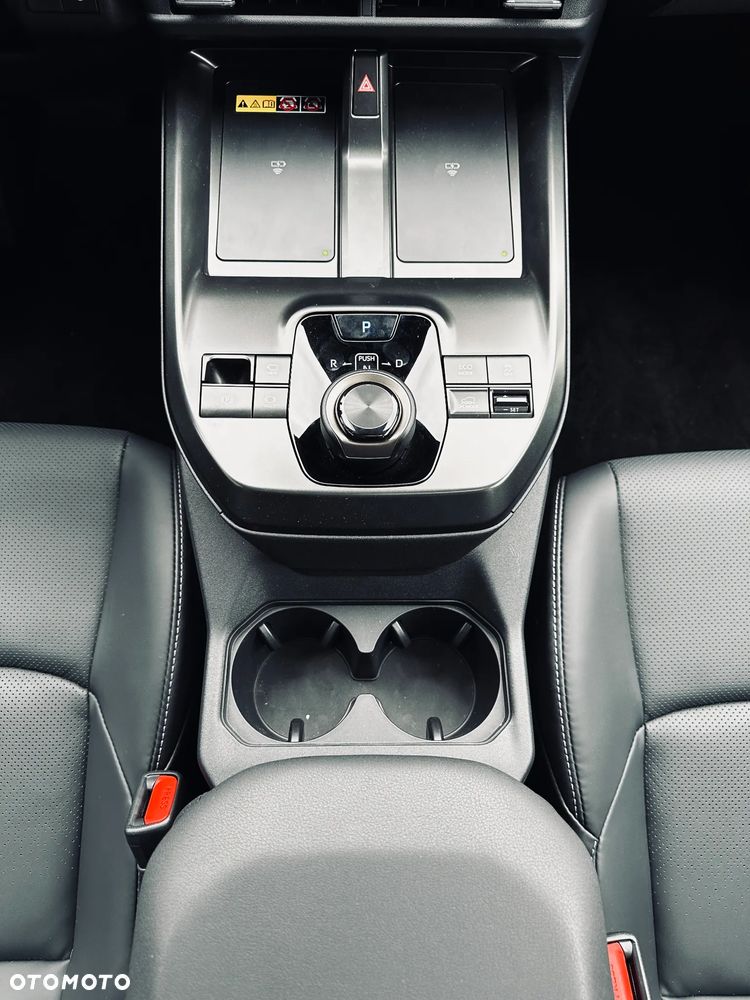 Toyota bZ4X 73.1kWh 4x4 Executive - 31