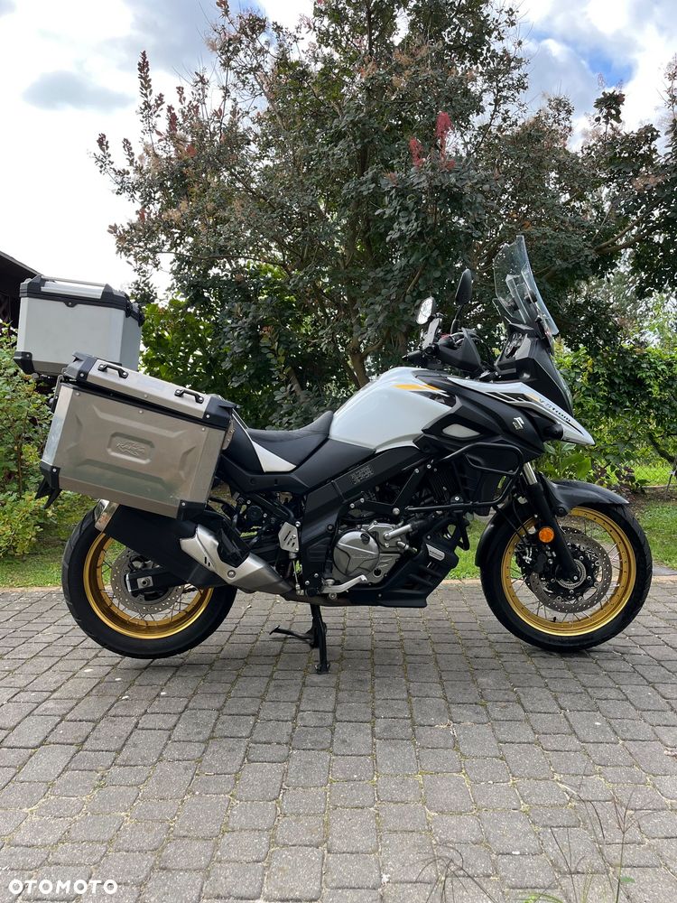 Suzuki V-STROM - 2