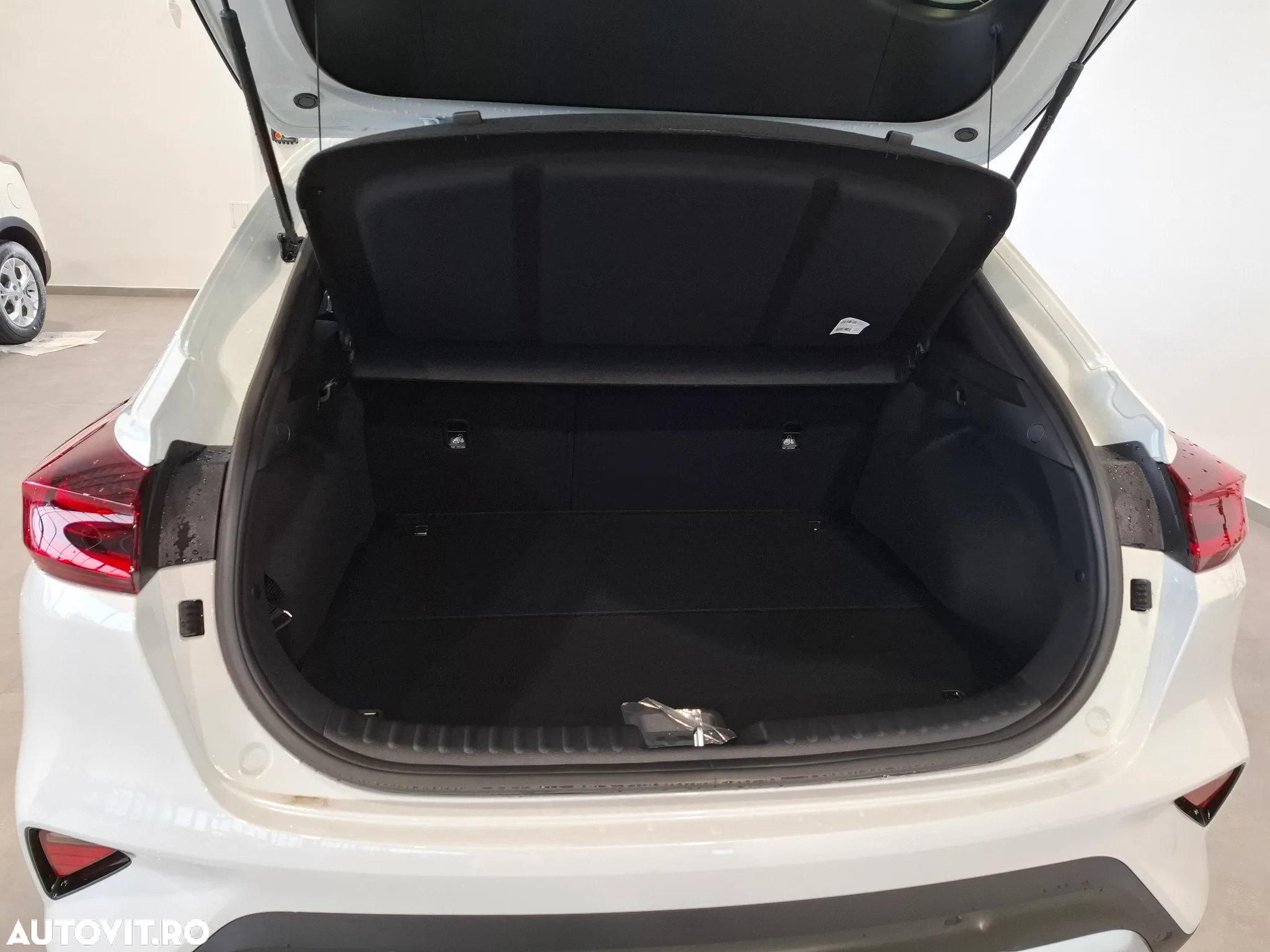 Kia XCeed 1.5 T-GDI 6MT City - 32