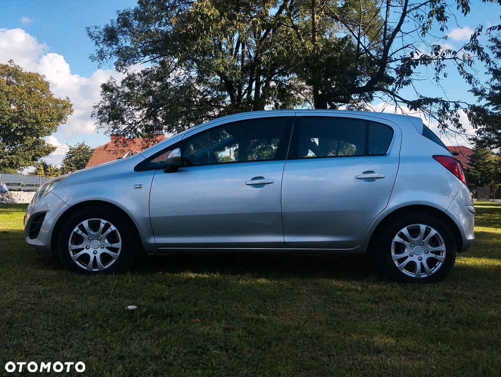 Opel Corsa 2012 photo 5