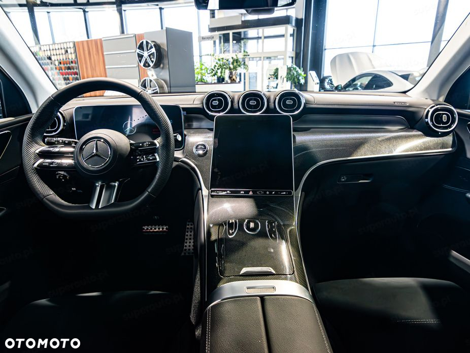 Mercedes-Benz GLC - 9