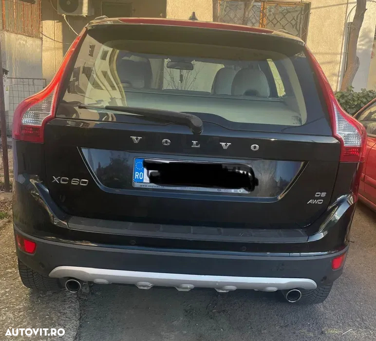 Volvo XC 60 D5 AWD A6 Basic - 4