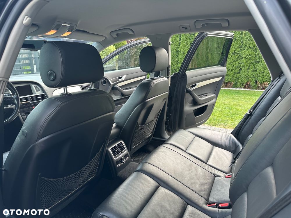 Audi A6 Allroad - 11