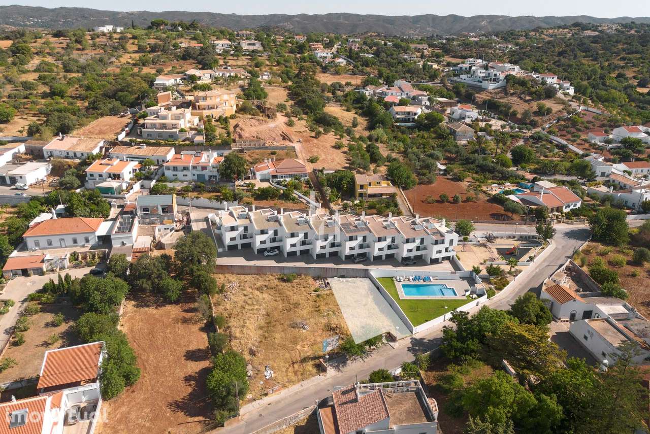 Lote urbano T4 para construção com projeto aprovado em Campina, São Br - Grande imagem: 4/24