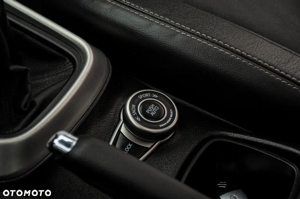 Suzuki SX4 S-Cross 1.6 VVT 4x4 limited+ - 23