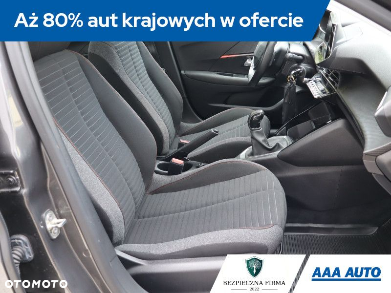 Peugeot 208 - 10