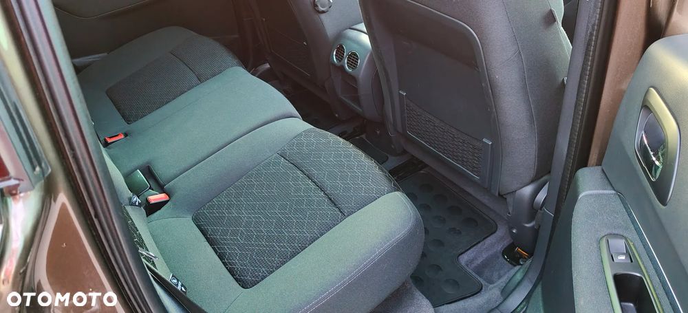 Peugeot 3008 ver-bluehdi-120-stop-start-eat6-active-business--paket - 21