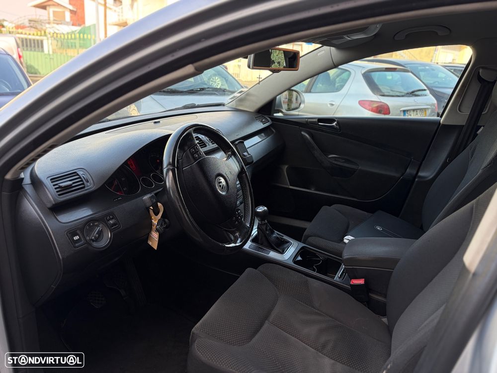 VW Passat 1.9 TDi Confortline - 7