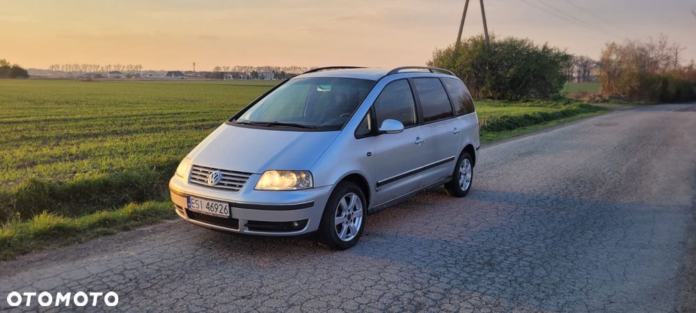 Volkswagen Sharan 1.9 TDI Comfortline - 1